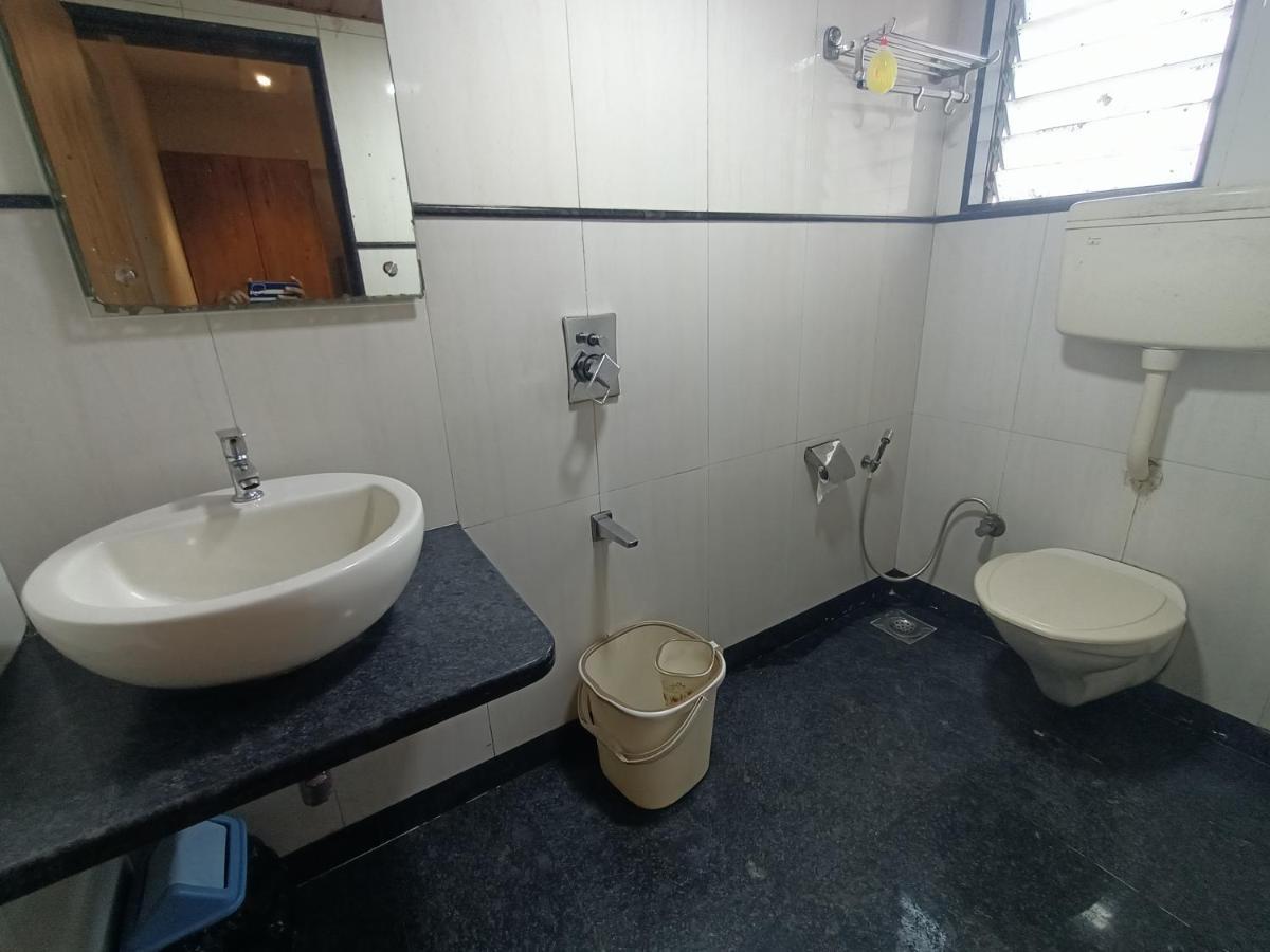 Fabhotel Regal Inn مومباي المظهر الخارجي الصورة
