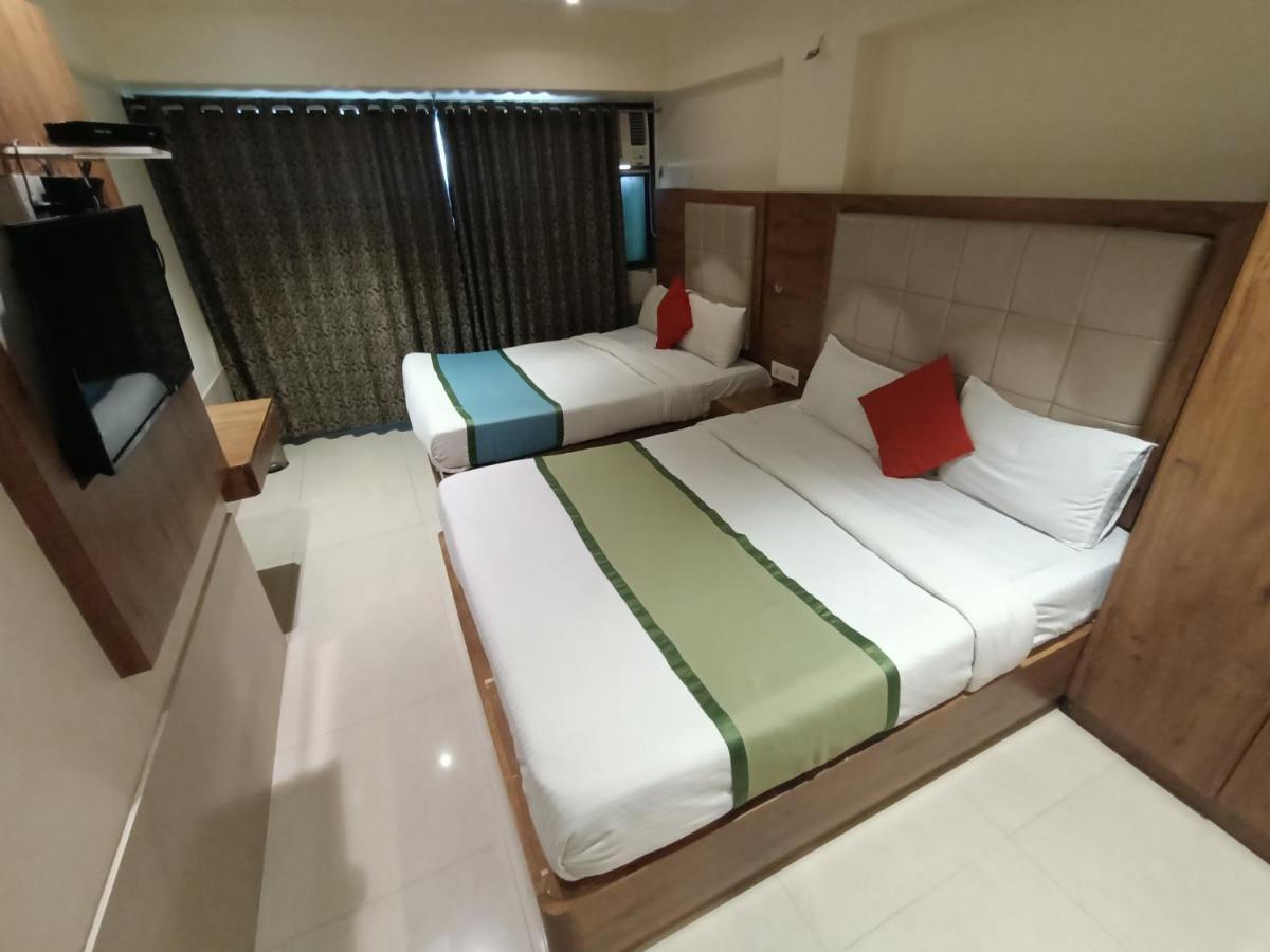 Fabhotel Regal Inn مومباي المظهر الخارجي الصورة