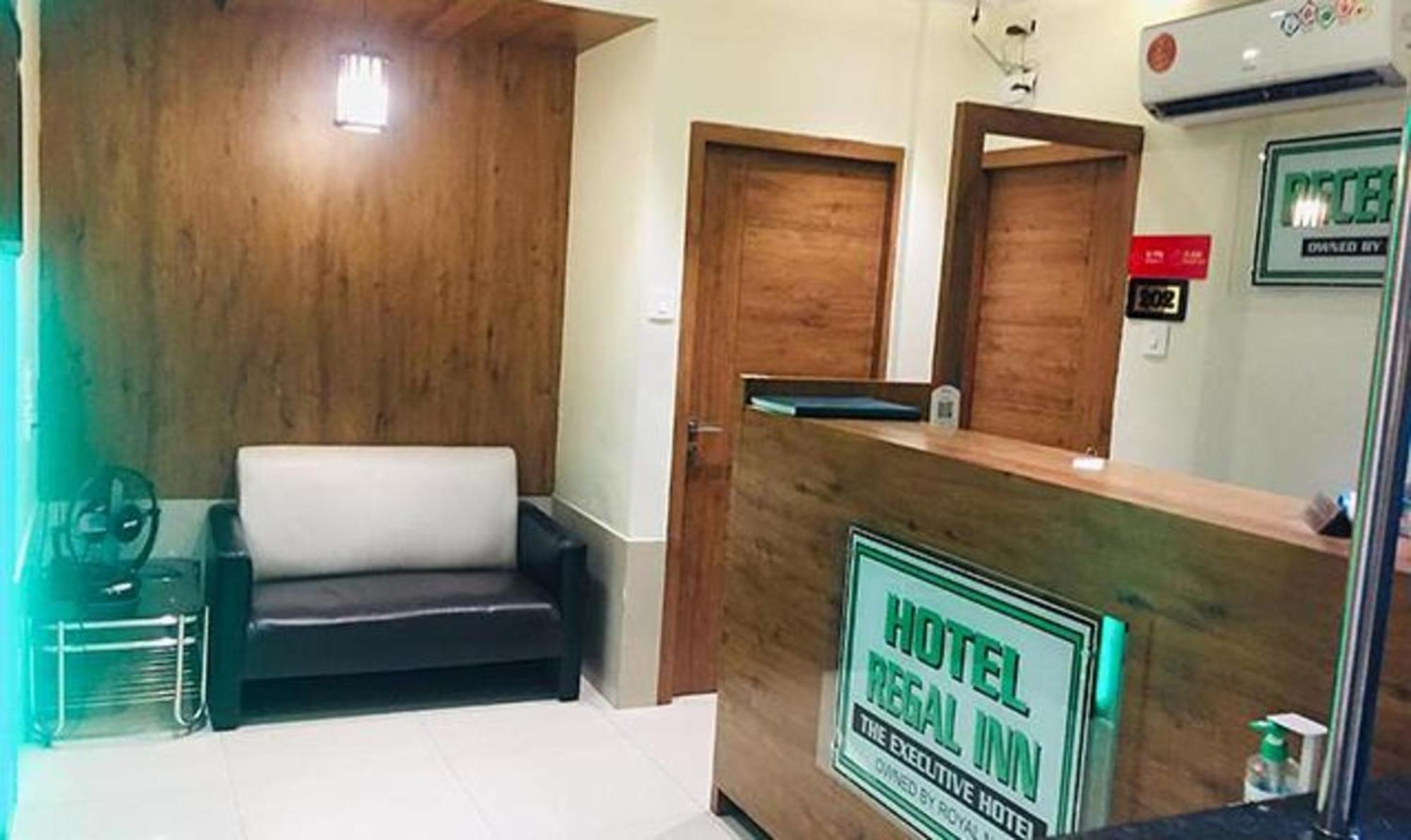 Fabhotel Regal Inn مومباي المظهر الخارجي الصورة