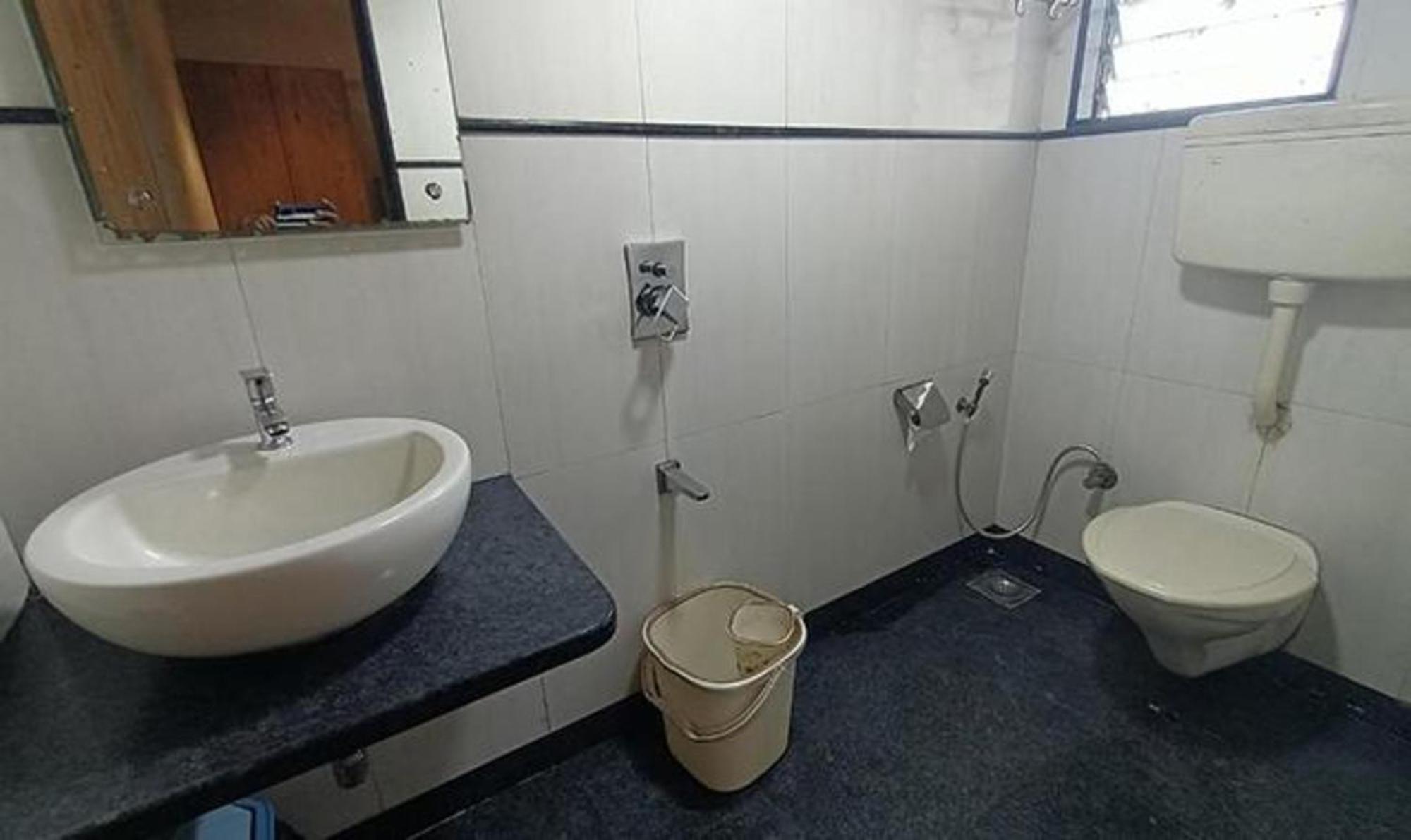 Fabhotel Regal Inn مومباي المظهر الخارجي الصورة