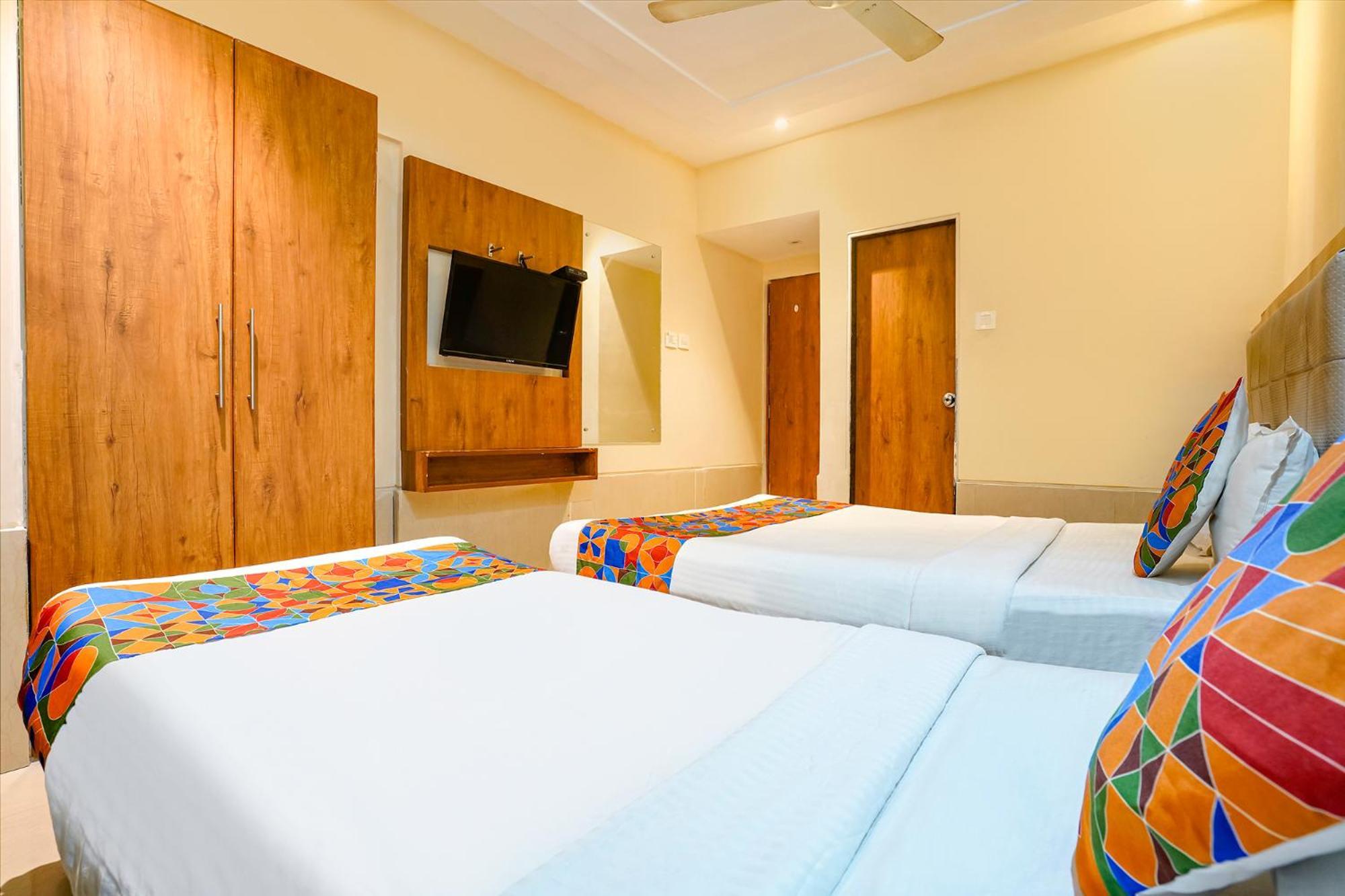 Fabhotel Regal Inn مومباي المظهر الخارجي الصورة