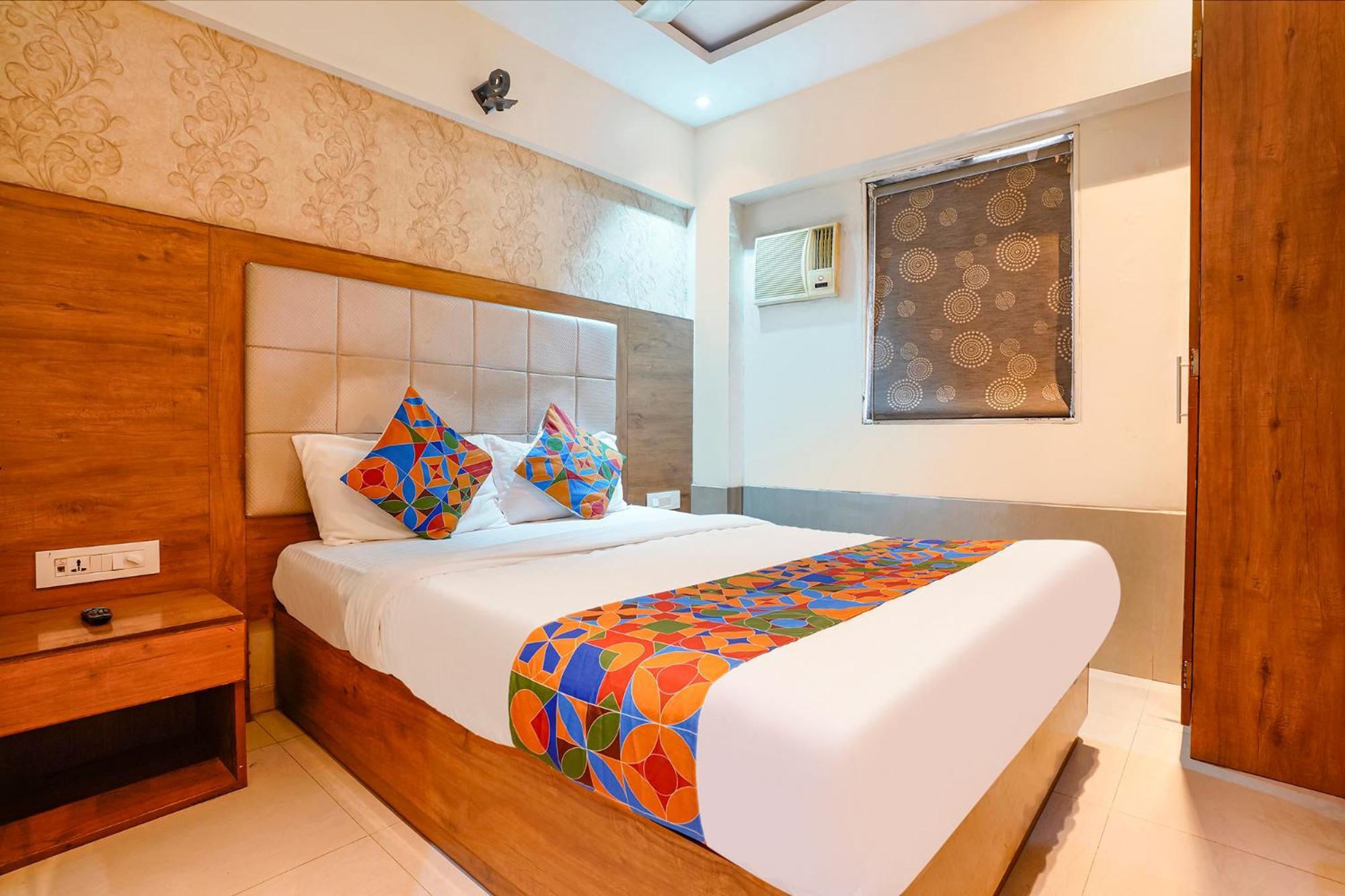 Fabhotel Regal Inn مومباي المظهر الخارجي الصورة