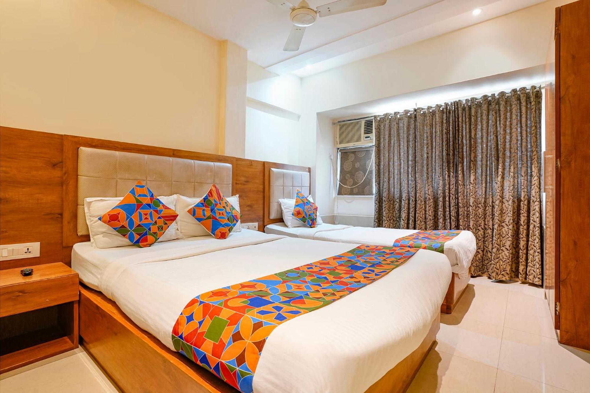 Fabhotel Regal Inn مومباي المظهر الخارجي الصورة