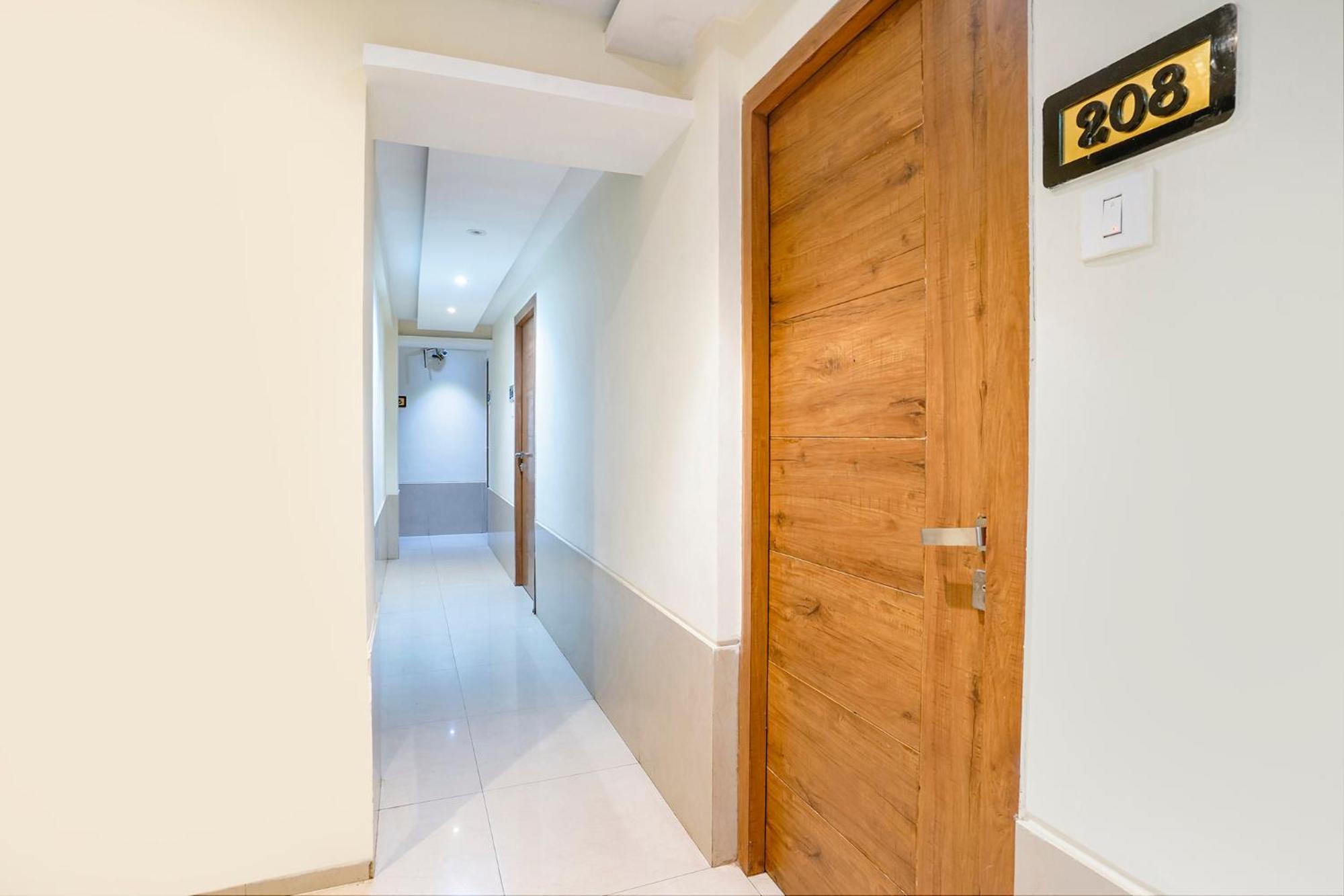 Fabhotel Regal Inn مومباي المظهر الخارجي الصورة